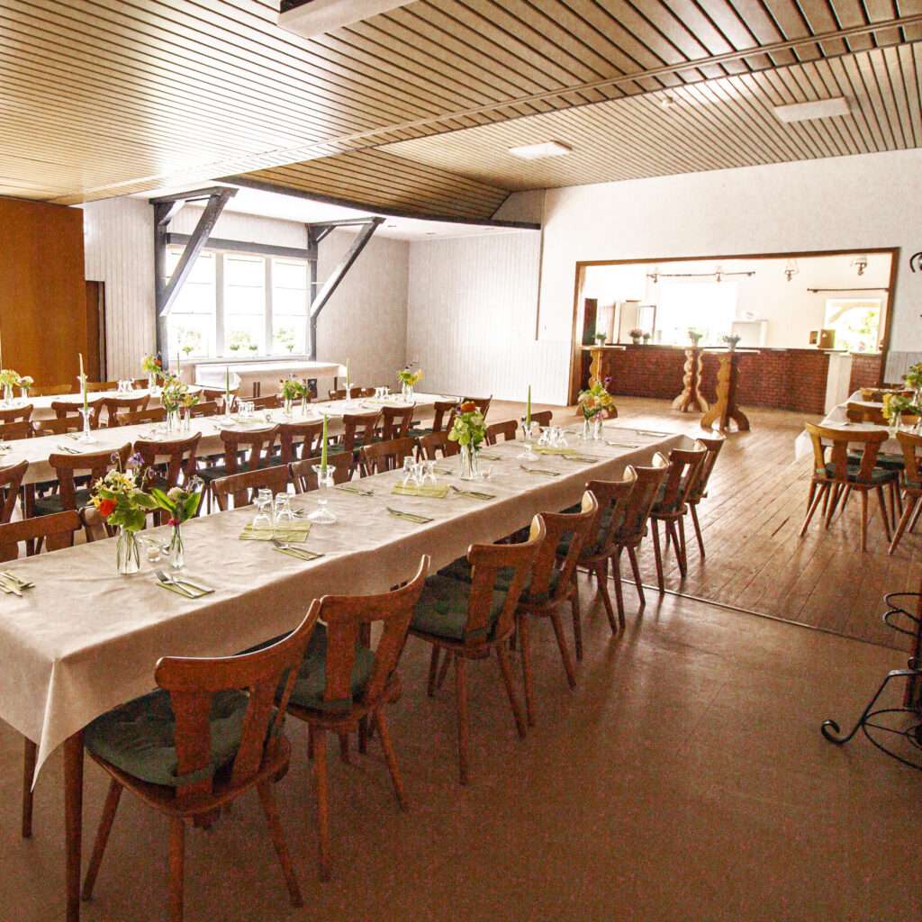 Der Saal Zum Bahnhof