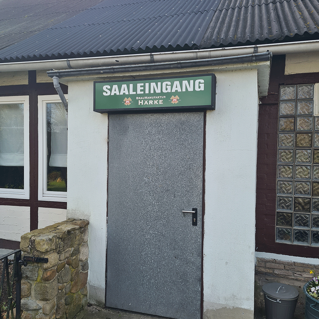 03.2024 - Neue Beschilderung am Saaleingang